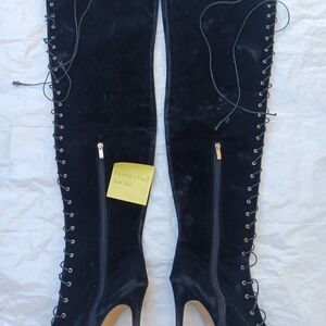 Elegant Black Knee-High Women's Boots